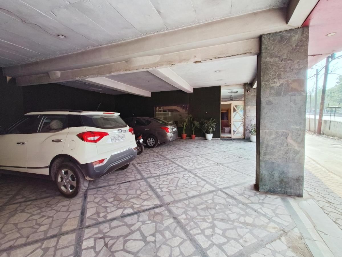 Hotel Ricky International アムリトサル エクステリア 写真